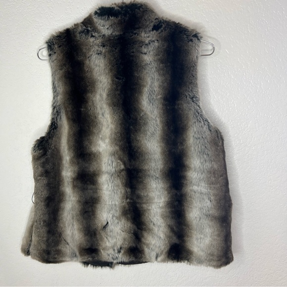 Woodland Faux Fur Vest Cashmere Lined XL Black Brown - Picture 9 of 9